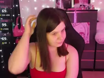 puki_hot – webcam model profile photo Image 14