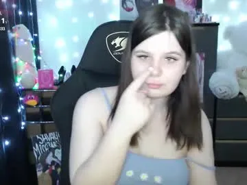 puki_hot – webcam model profile photo Image 5