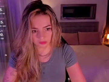 skinny_hottie18 – webcam model profile photo Image 3