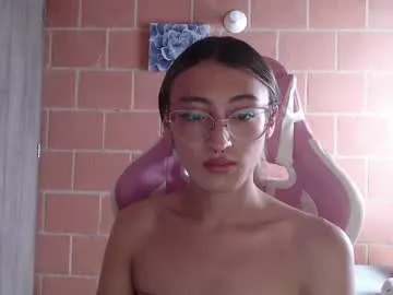 myriambirkett – webcam model profile photo Image 19