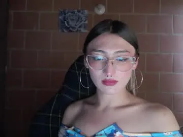 myriambirkett – webcam model profile photo Image 7