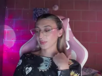 myriambirkett – webcam model profile photo Image 9