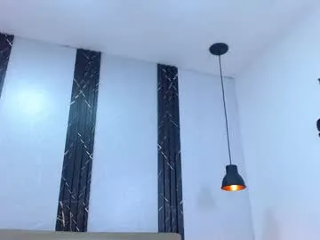 NaiomiLane – webcam model profile photo Image 19