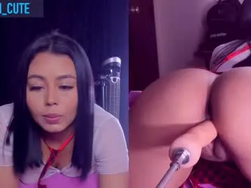 puneripiya – webcam model profile photo Image 11