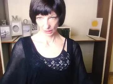 LunaWinks – webcam model profile photo Image 13