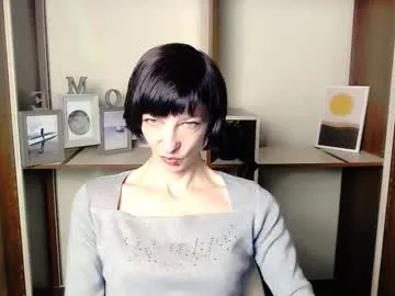 LunaWinks – webcam model profile photo Image 19