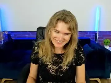 fogbunny – webcam model profile photo Image 13