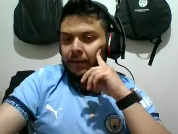 HellenSuric – webcam model profile photo Image 8