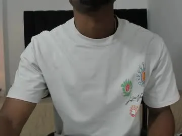 ria_fun – webcam model profile photo Image 4