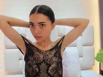 SarayYork – webcam model profile photo Image 8