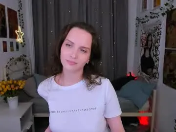 EmiliaWalker – webcam model profile photo Image 15