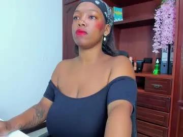 fun4tips – webcam model profile photo Image 5