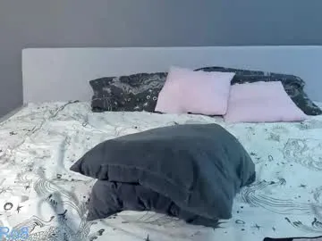 EmiliaWalker – webcam model profile photo Image 9