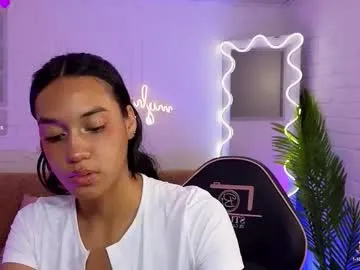 HannaMarie – webcam model profile photo Image 11