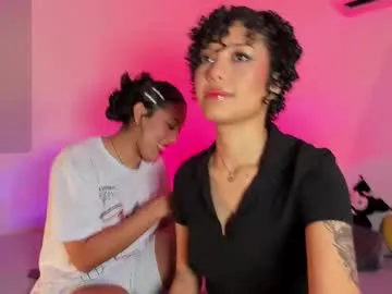 puneripiya – webcam model profile photo Image 11