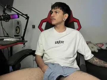 brownboy6999 – webcam model profile photo Image 9