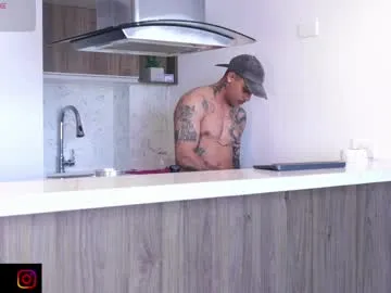 phatassblond – webcam model profile photo Image 6