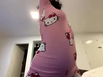 naomixjones1 – webcam model profile photo Image 2