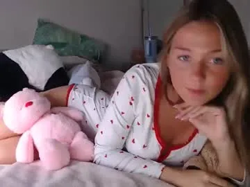 indiandesiguys2023 – webcam model profile photo Image 4