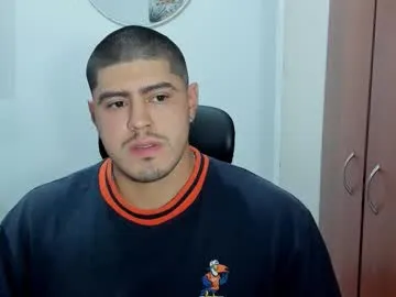 passionbond – webcam model profile photo Image 18