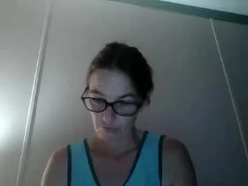 NolanMia – webcam model profile photo Image 2