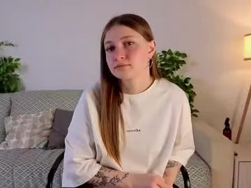 daani_hott – webcam model profile photo Image 2