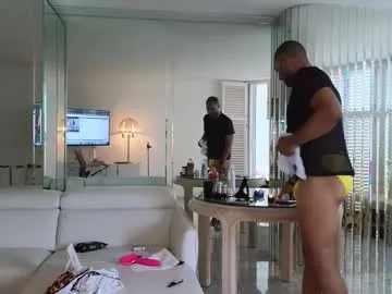 the_right_girl – webcam model profile photo Image 4