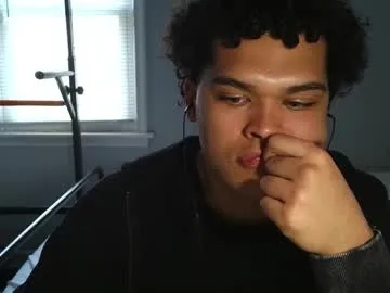 EmiliaWalker – webcam model profile photo Image 3