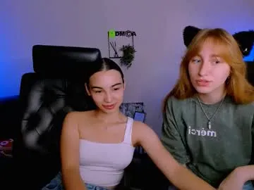 mae_nathan – webcam model profile photo Image 2