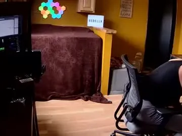 mochasins_ – webcam model profile photo Image 4