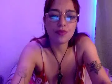 EmiliaWalker – webcam model profile photo Image 4