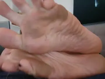 HellenSuric – webcam model profile photo Image 6