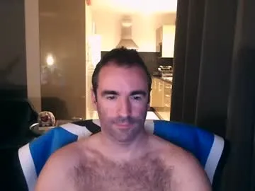 EmiliaWalker – webcam model profile photo Image 2