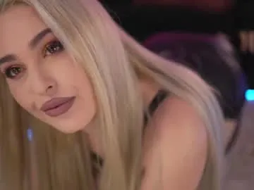 EmiliaWalker – webcam model profile photo Image 4