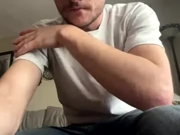 bigbootybichez cam session