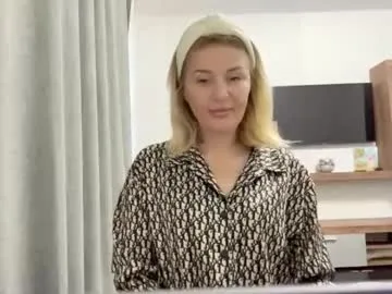 puneripiya – webcam model profile photo Image 14