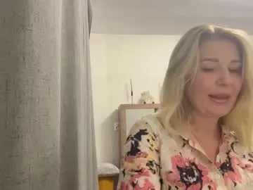 puneripiya – webcam model profile photo Image 15