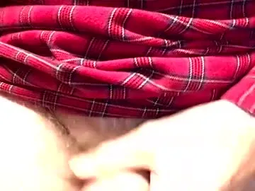 iamsomeone1234 – webcam model profile photo Image 18