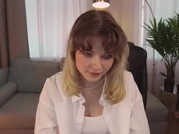 blushmuse – webcam model profile photo