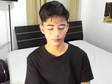 iamsomeone1234 – webcam model profile photo Image 11