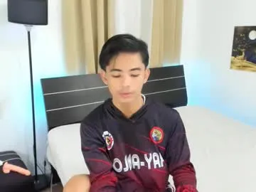 iamsomeone1234 – webcam model profile photo Image 5