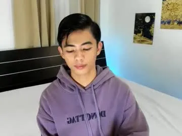 iamsomeone1234 – webcam model profile photo Image 7