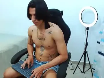 ErikaKis – webcam model profile photo Image 2