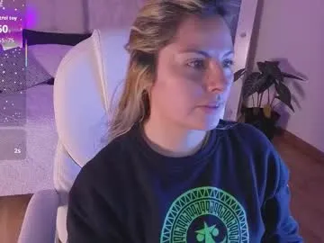 puneripiya – webcam model profile photo Image 18