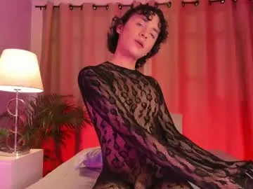 NiaSalvatore – webcam model profile photo Image 12