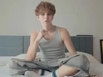 mae_nathan – webcam model profile photo Image 9