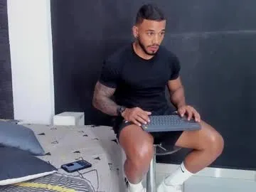 petites_perles – webcam model profile photo Image 14