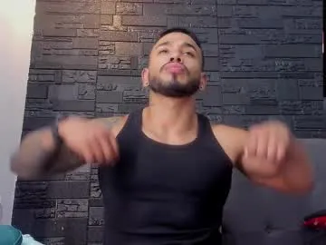 petites_perles – webcam model profile photo Image 16