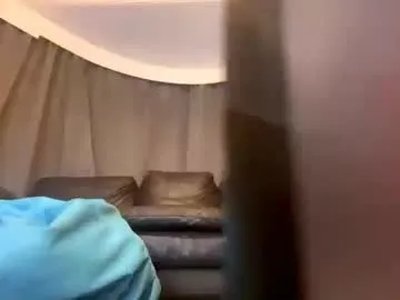 daani_hott – webcam model profile photo Image 3