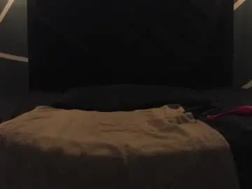 AmeliaPump – webcam model profile photo Image 8